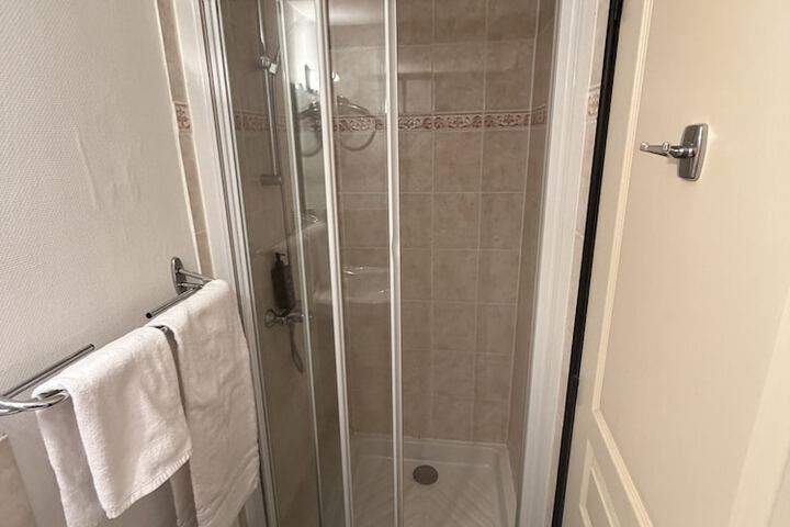 Room 20 of 42