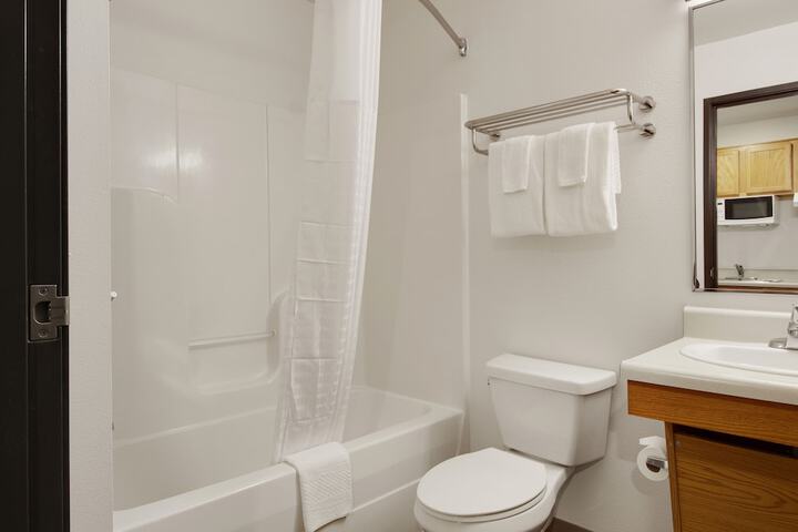 Room 20 of 28
