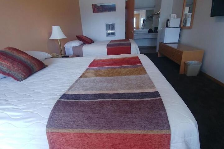 Room 4 of 29