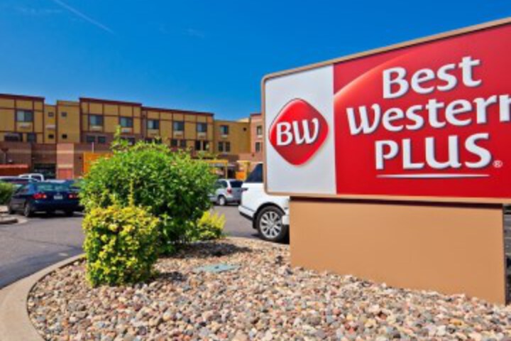 Image of Riverview Hotel and Suites
