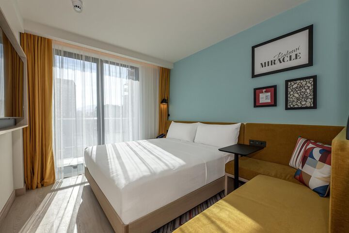Room 19 of 54