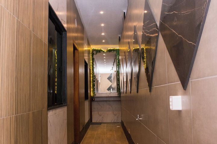Hotel 5 of 15