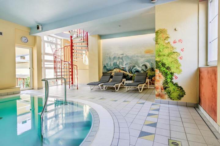 Pool 35 of 60