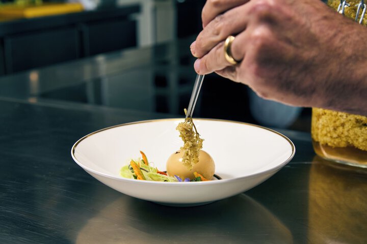 Dining 43 of 72