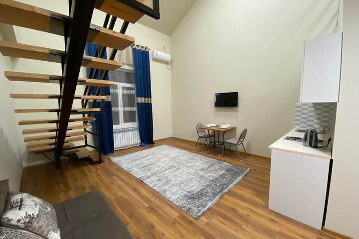Room 14 of 18