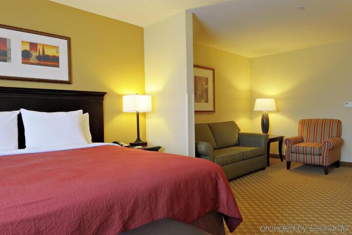 1 King Bed (6 of 6)