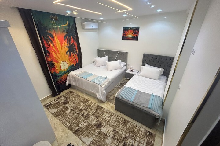 Room 27 of 79