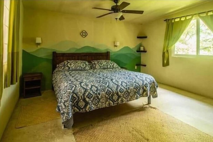 Room 2 of 20