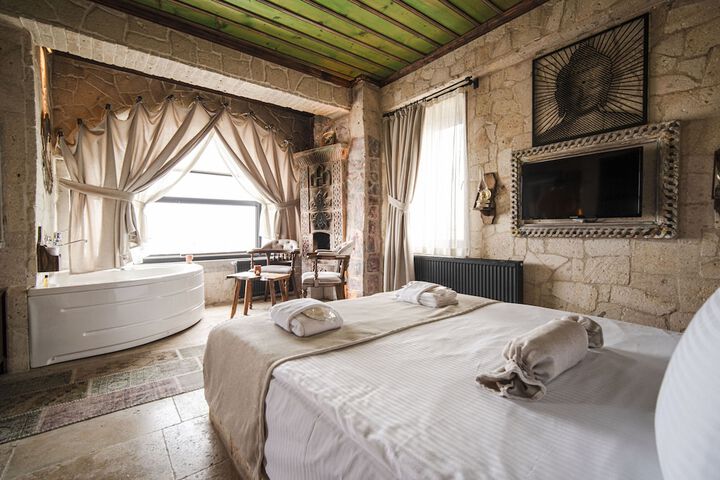 Room 4 of 34
