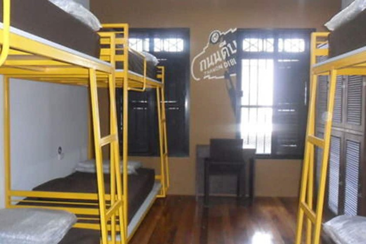 Room 15 of 31