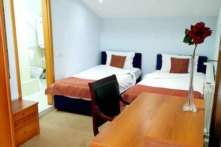 Room 52 of 78