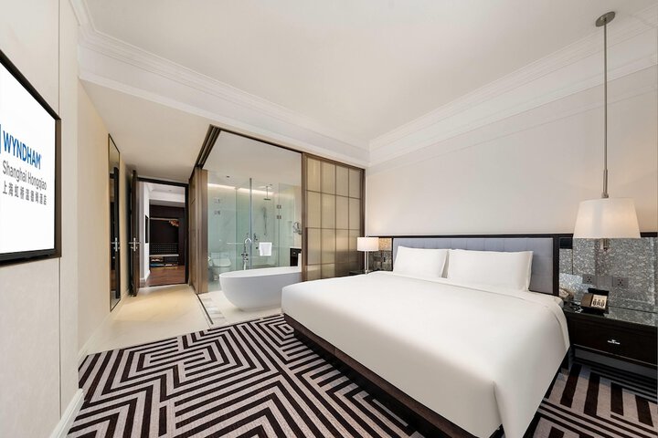 Room 40 of 63