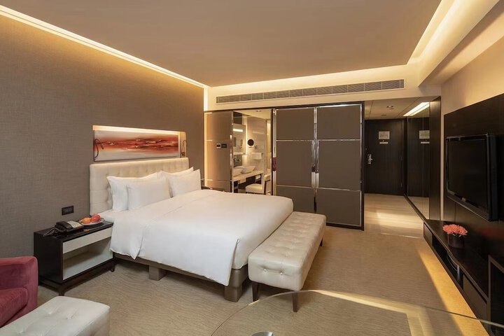 Room 9 of 41