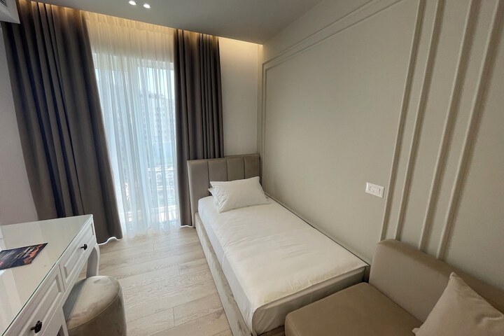 Room 47 of 92