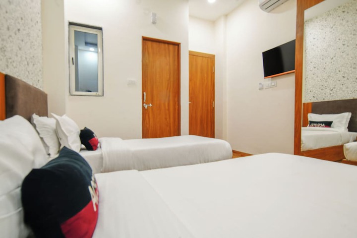 Room 17 of 48