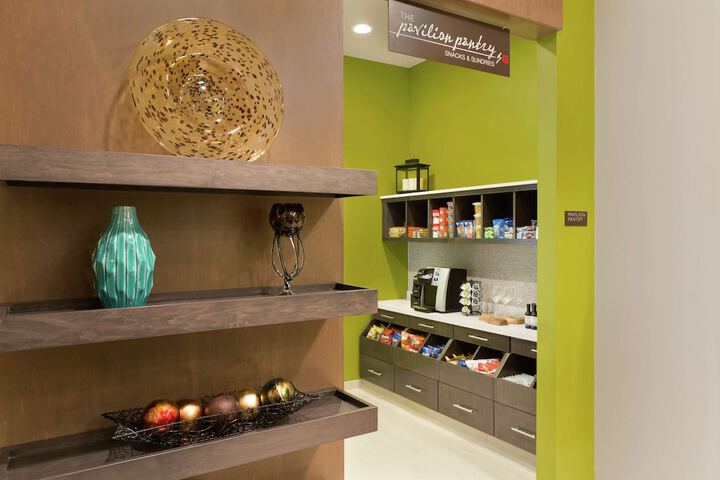 Snack bar