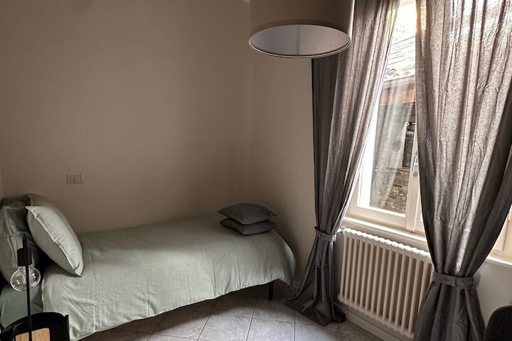Room 74 of 140
