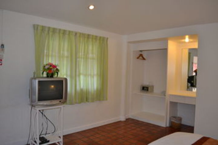 Room 13 of 41