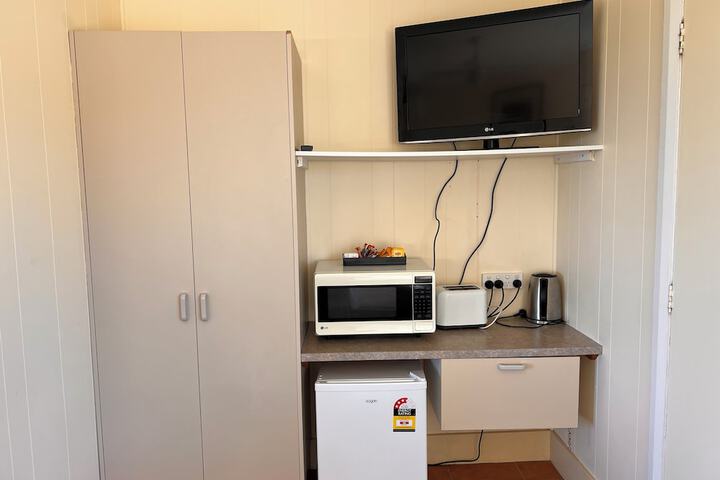 Room 28 of 52