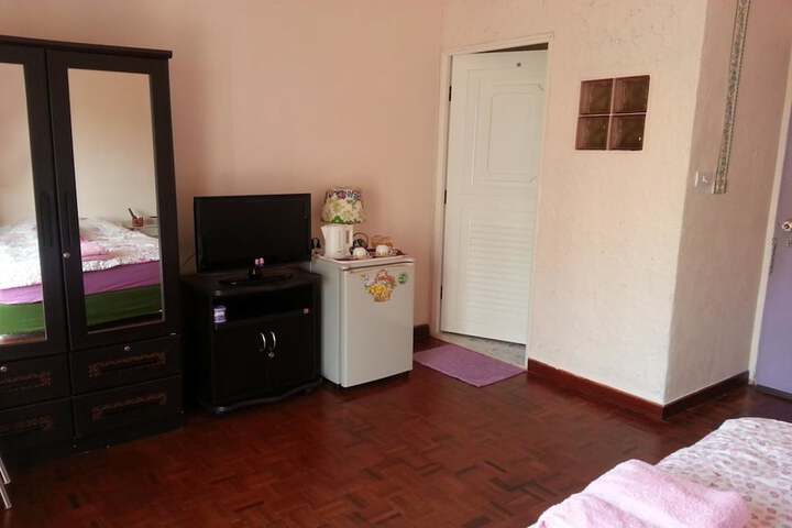 Room 22 of 43