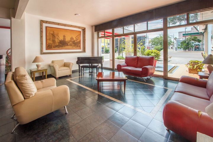 Guest Lobby
