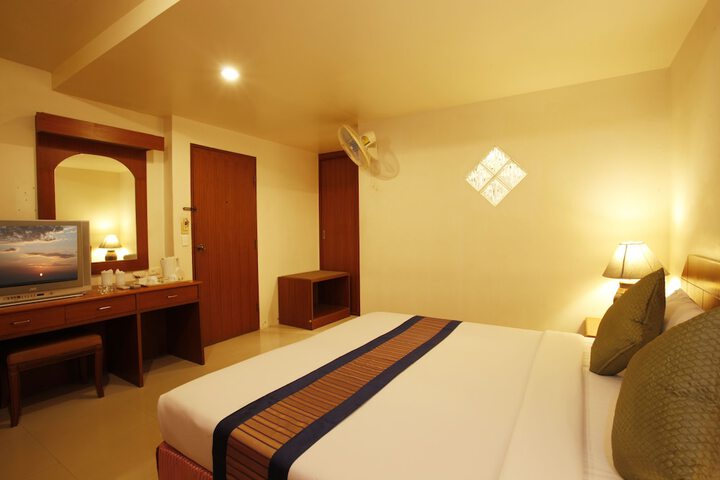Room 9 of 56