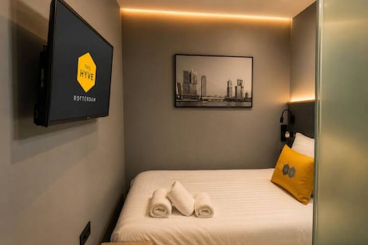 Room 17 of 49