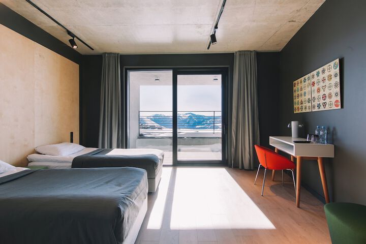 Room 12 of 69