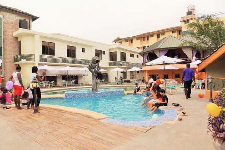 Pool 12 of 23
