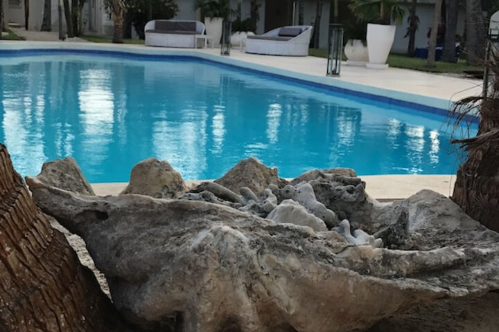 Pool 28 of 61