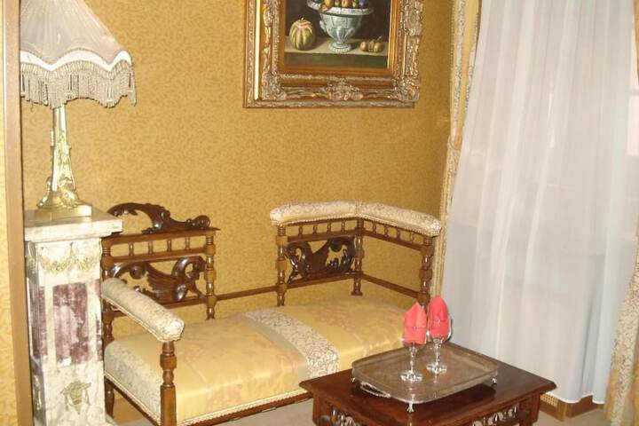 Room 29 of 42