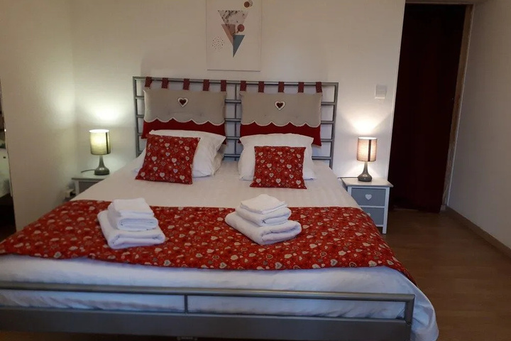 Room 3 of 24