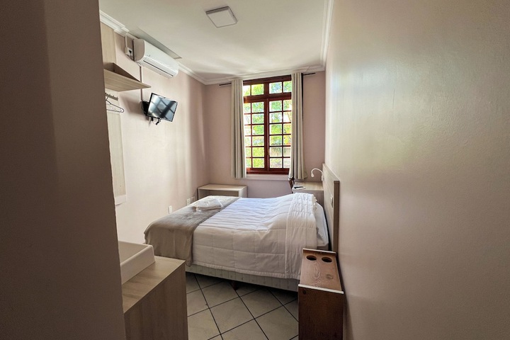 Room 101 of 206