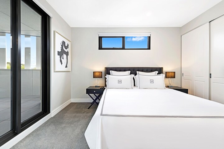 Room 4 of 55