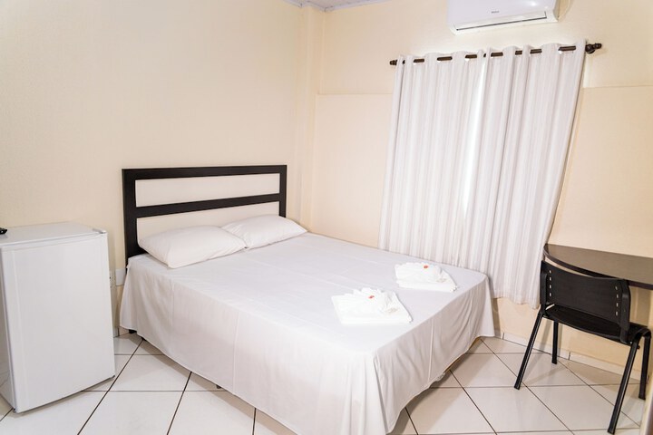 Room 4 of 48