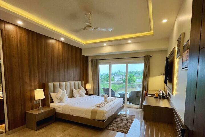 Room 4 of 26
