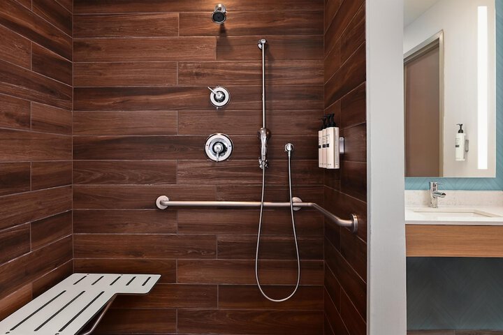Bathroom shower
