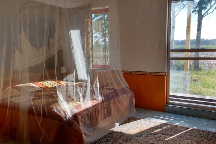 Room 12 of 109