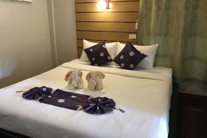 Room 4 of 54