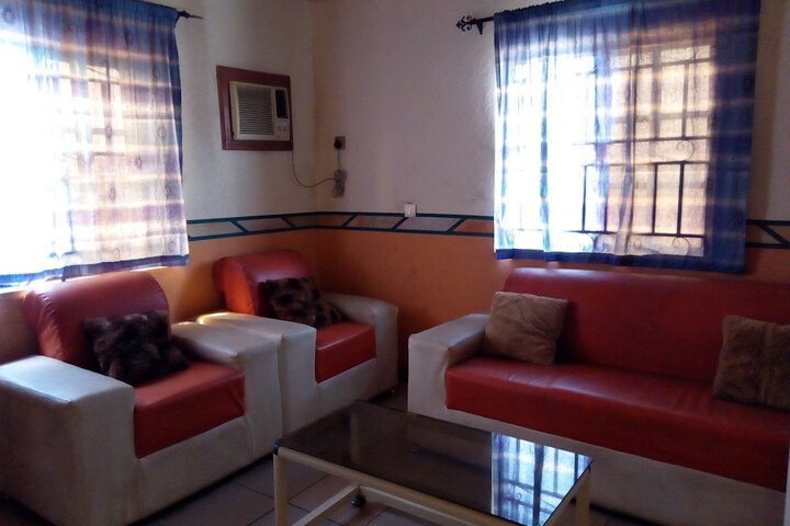 Room 11 of 17