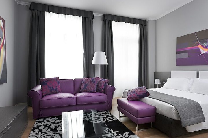 Room 17 of 40
