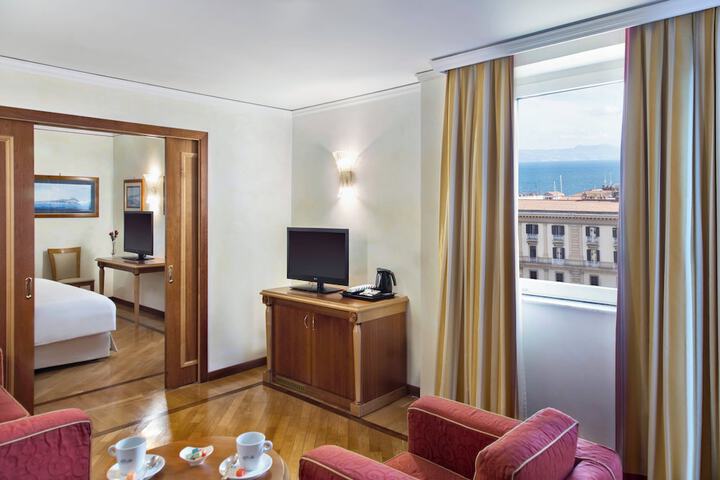 Room 10 of 64