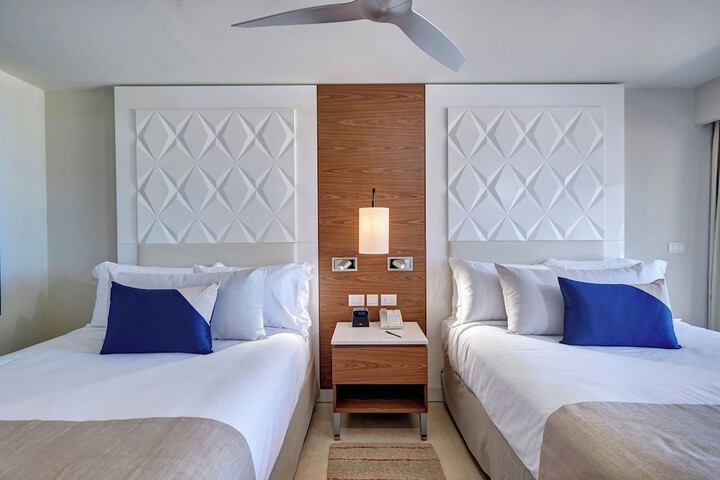 Room 51 of 255