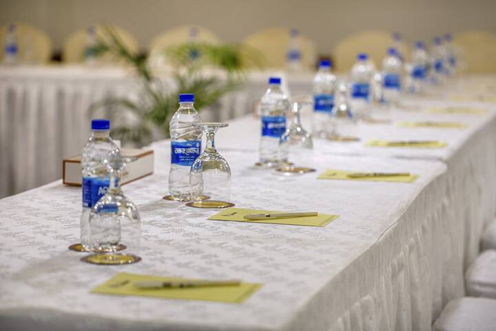 Ballroom/Hall 250 of 258