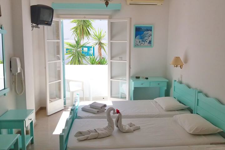 Room 12 of 31