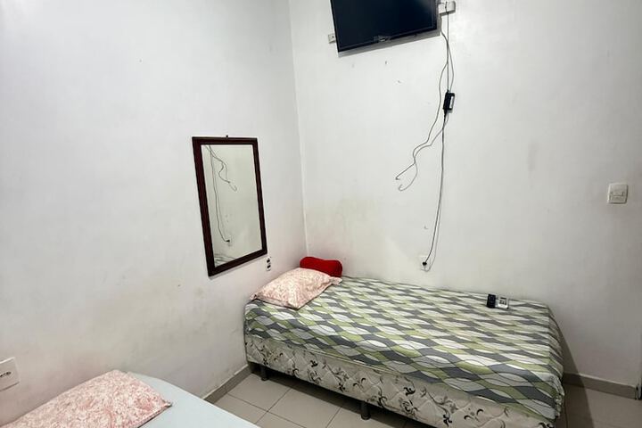 Room 2 of 3