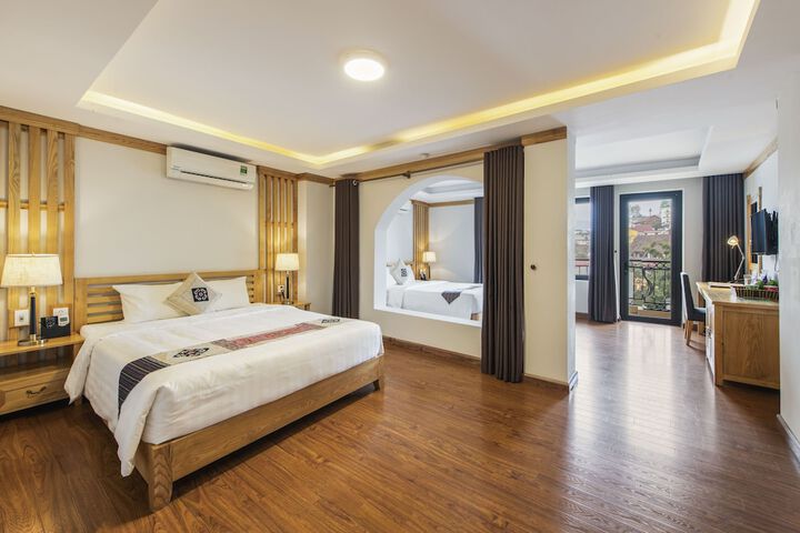 Room 37 of 122