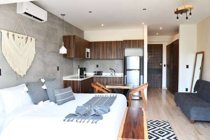 Room 17 of 35