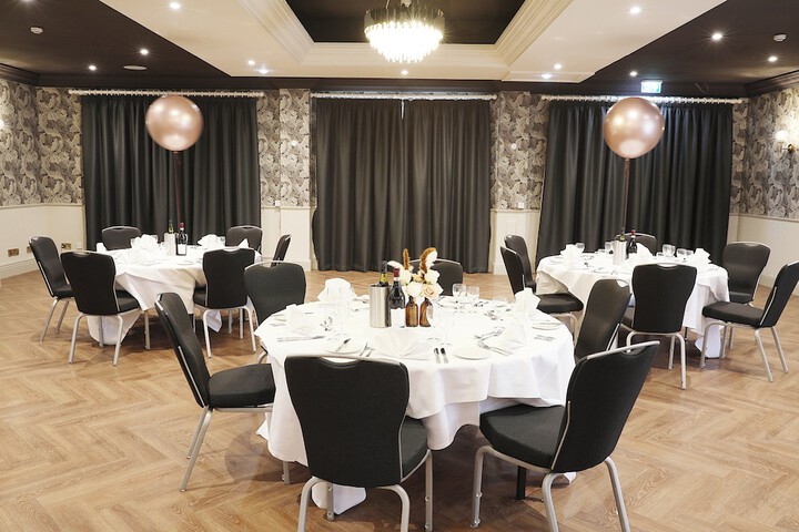 Ballroom/Hall 105 of 147