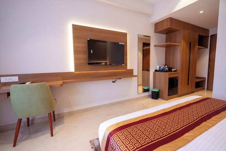Room 6 of 26